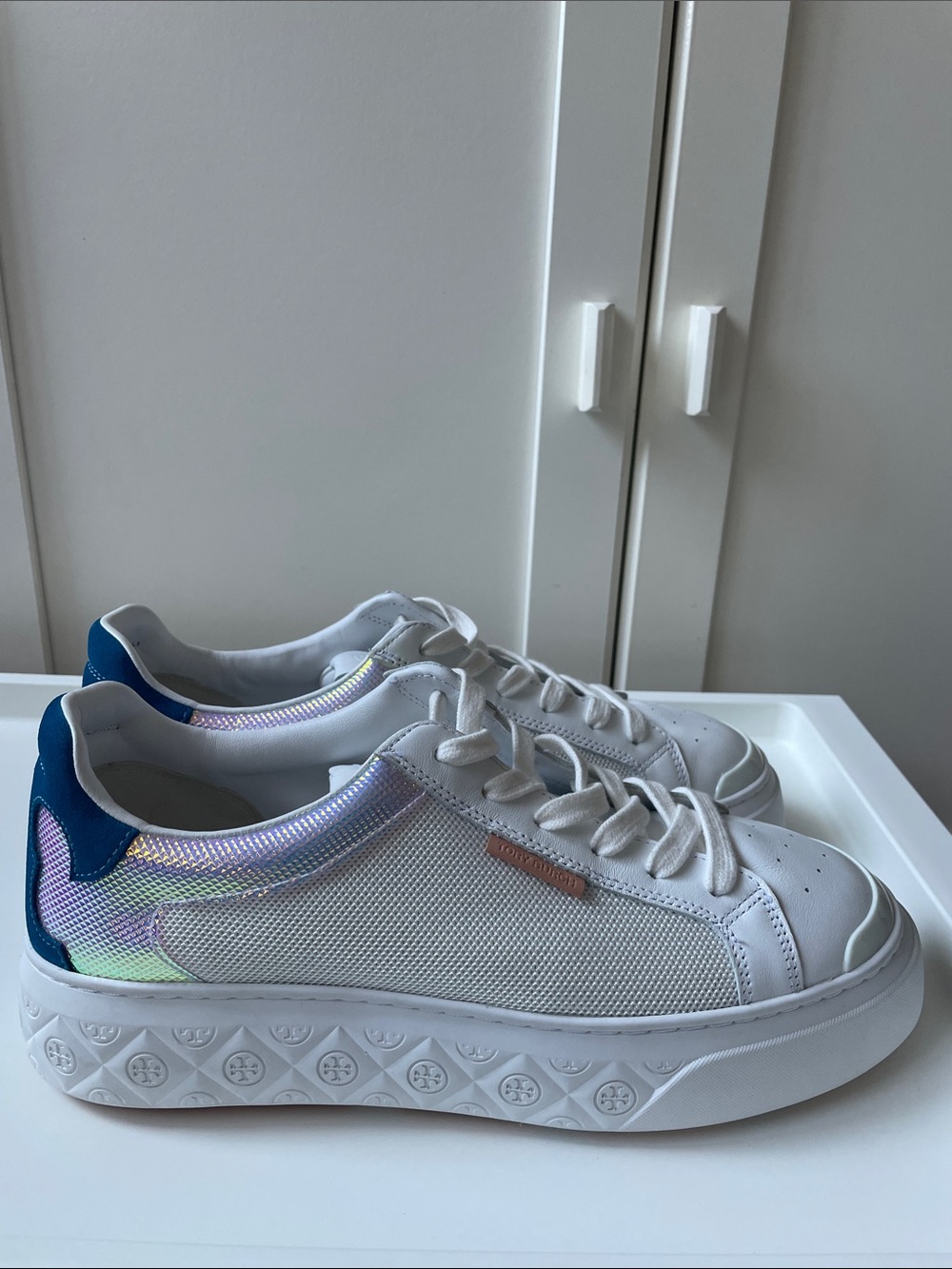 Brand New! Tory Burch White Iridescent Platform Sneakers Size 9.5